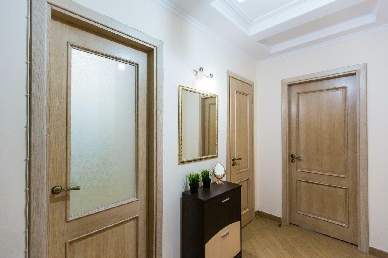 3 Rooms Apartments In The City Centr Lviv Exteriör bild