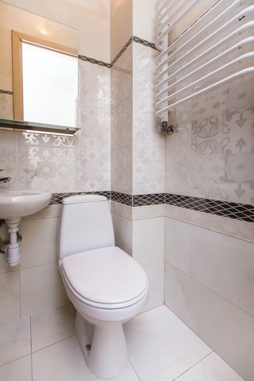 3 Rooms Apartments In The City Centr Lviv Exteriör bild