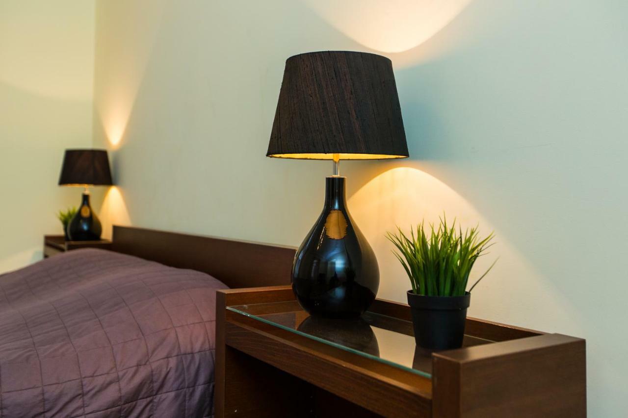 3 Rooms Apartments In The City Centr Lviv Exteriör bild
