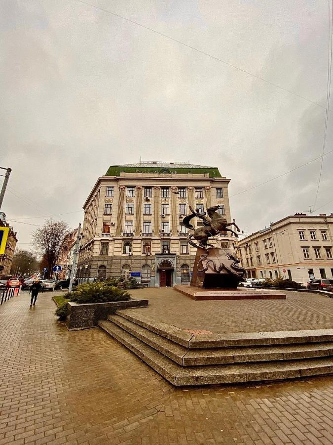3 Rooms Apartments In The City Centr Lviv Exteriör bild